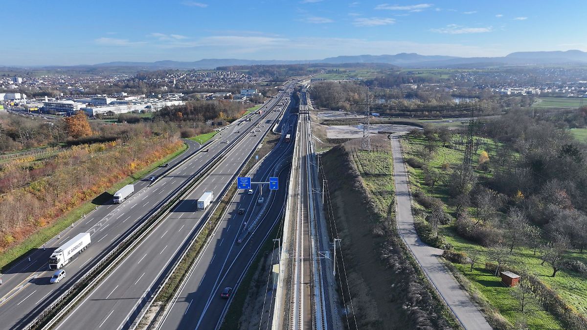 Bahnstrecke Wendlingen-Ulm bald unter Strom