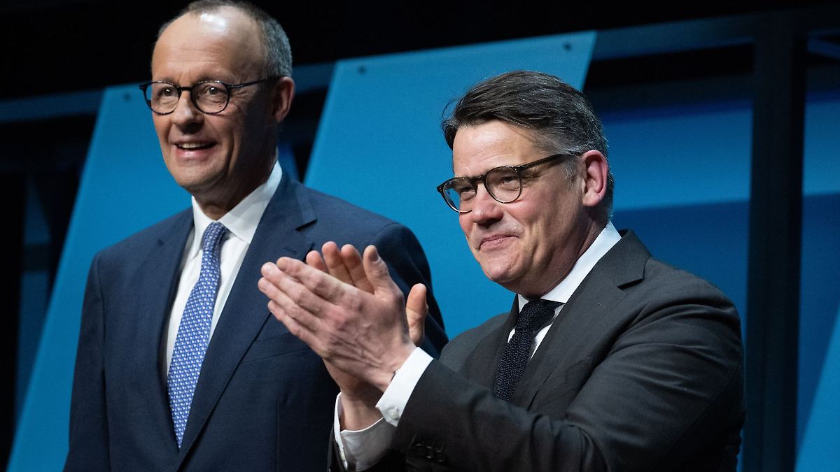 Rhein sieht "hessischen Weg" als Vorbild für den Bund