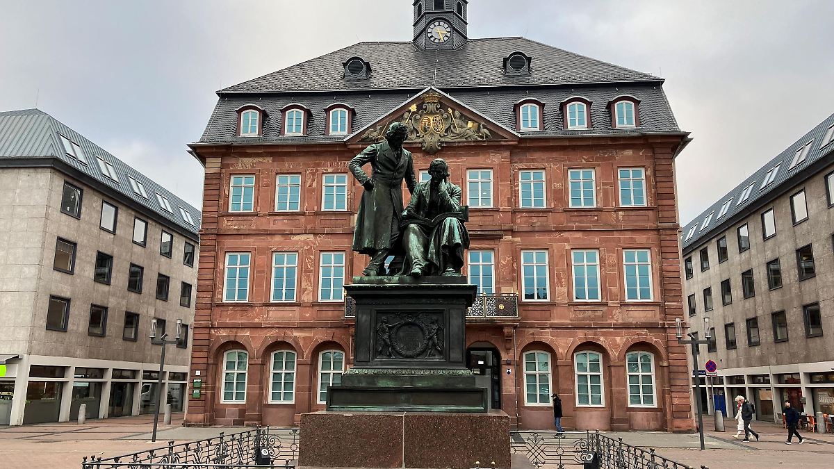 Landtag stimmt Kreisfreiheit Hanaus zu