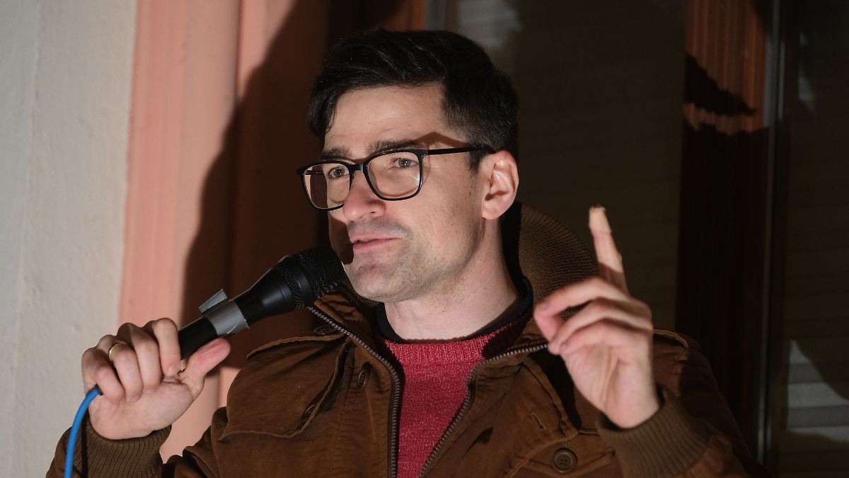 Demo gegen Rechtsextremisten Sellner in Berlin