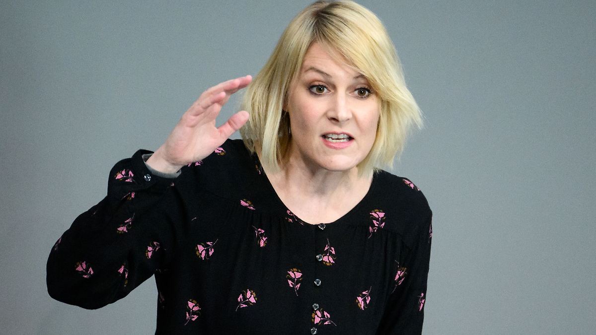 Linke warnen vor neuem Wettrüsten