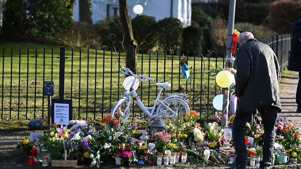 Mahnwache für von Müllwagen überfahrenen Jungen