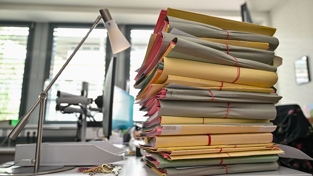 Baden-Württemberg: Berg der offenen Ermittlungsverfahren ist leicht