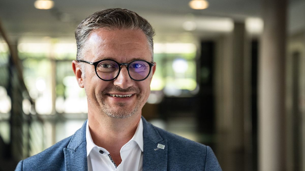 Thüringer Bildungsminister: Keine "Daddelei" in der Pause