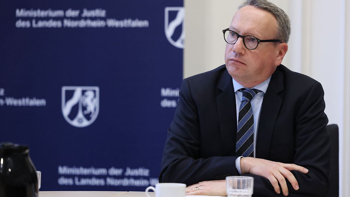 Oppositionsführer: Justizminister Limbach muss zurücktreten