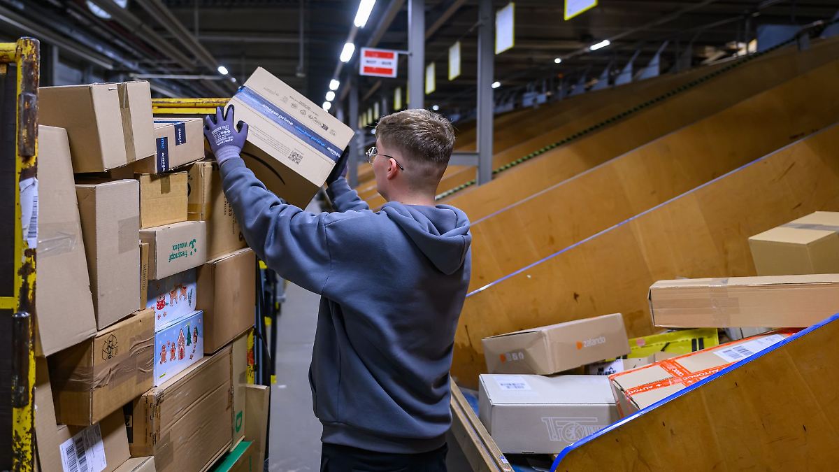 Brandenburgs Erwerbstätige leisten mehr Arbeit