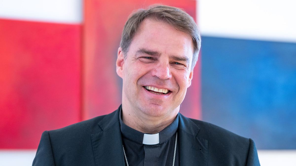 Konflikt um Pfarrer: Bischof kündigt Aufarbeitungsprozess an