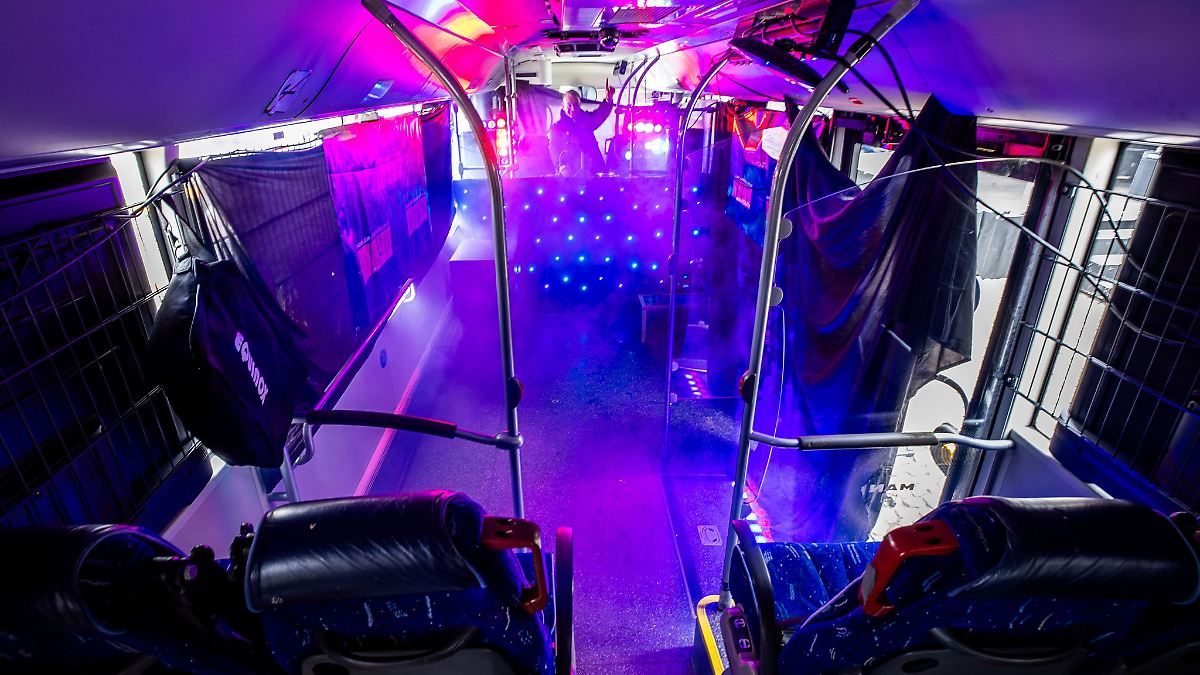 Mobiler Disco-Bus in Wismar im Frühsommer einsatzbereit