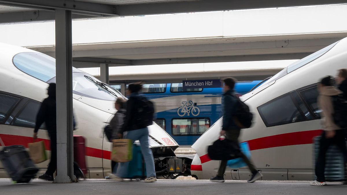 An Bayerns Bahnhöfen beginnt ein Frühjahrsputz