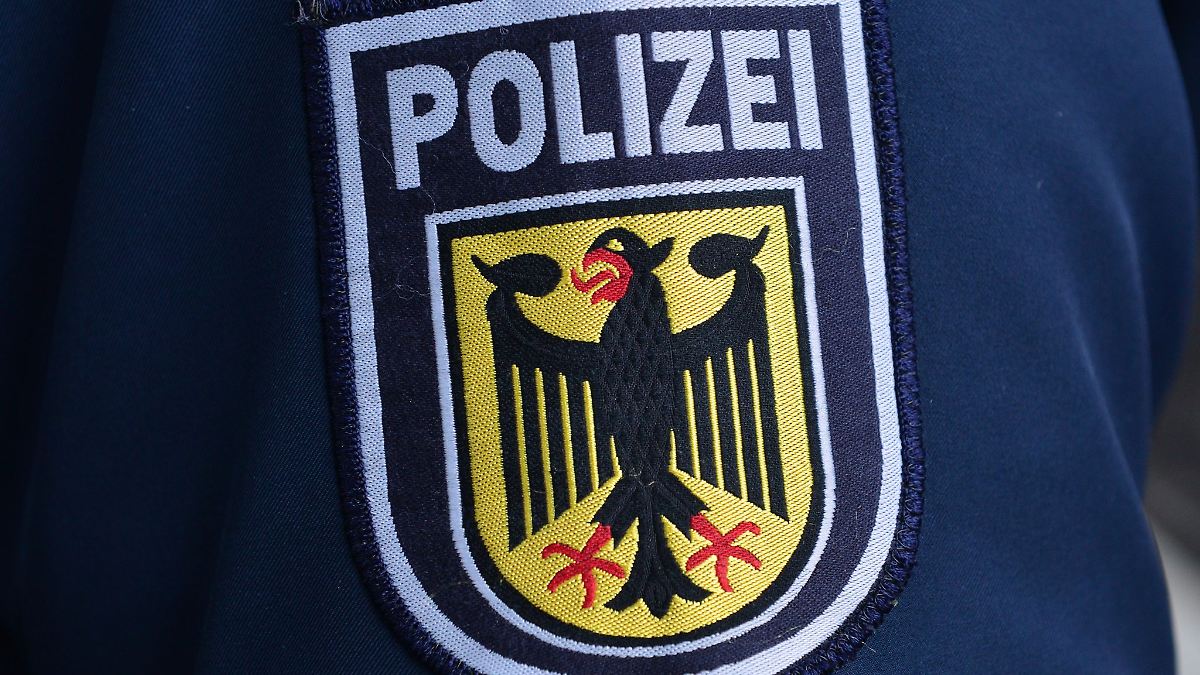 Drei Männer landen mit gefälschten Papieren in Erfurt