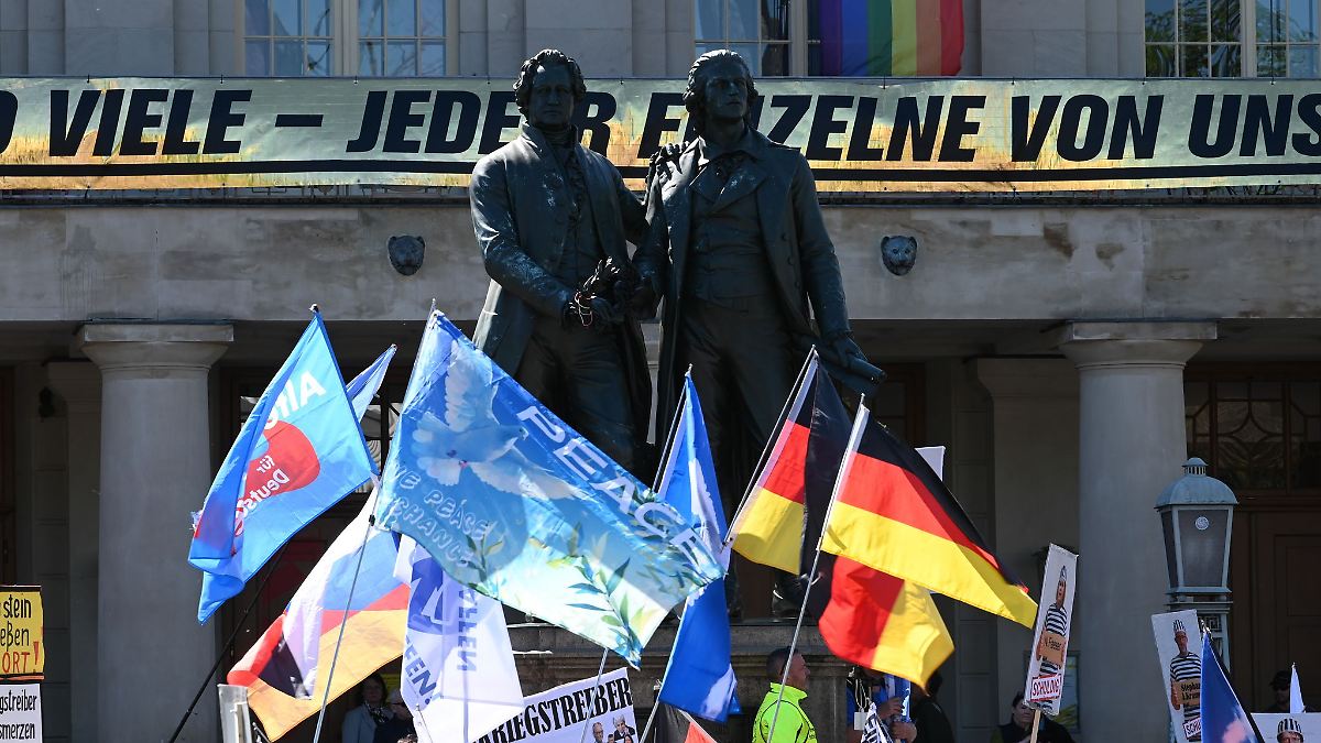Protest in Weimar gegen Demo "Gemeinsam für Deutschland"