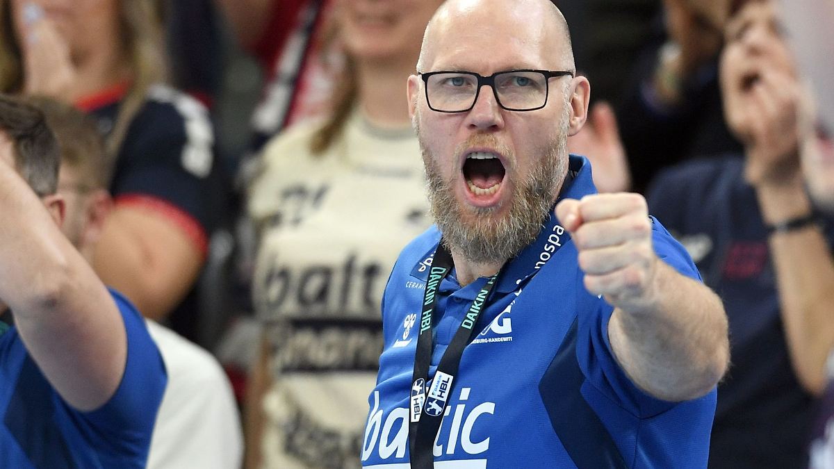 Flensburgs Handballer siegen und überholen den Nordrivalen