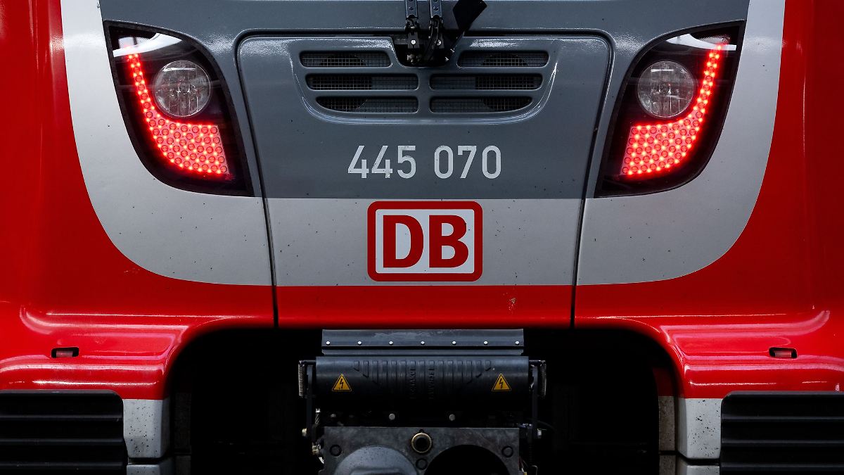 DB erneuert Bahnstrecke Regensburg-Weiden