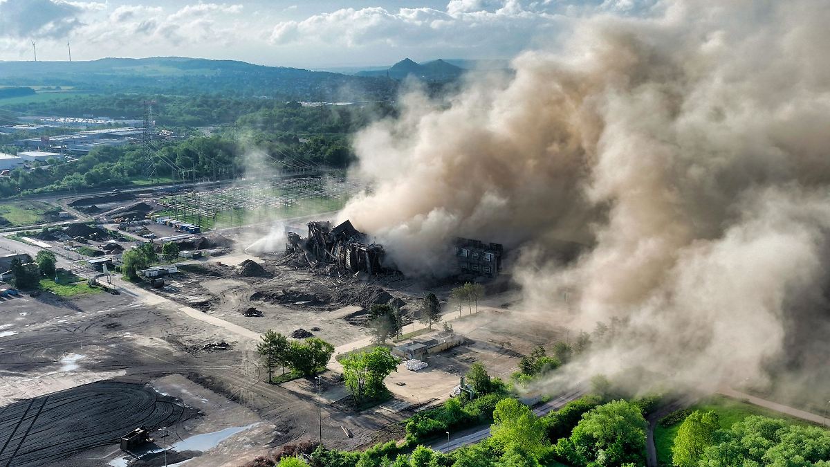 Letzte Bauwerke auf früherem Kraftwerksgelände gesprengt