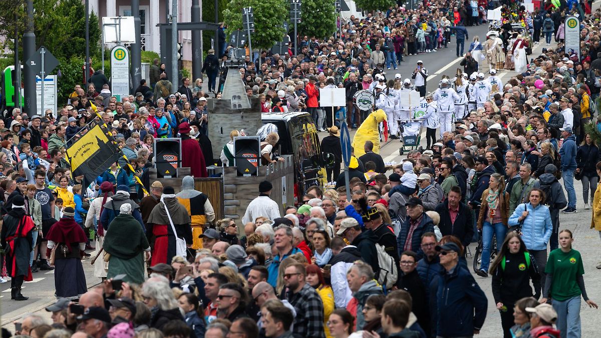 Großer Festumzug zum Abschluss des Thüringentags in Gotha