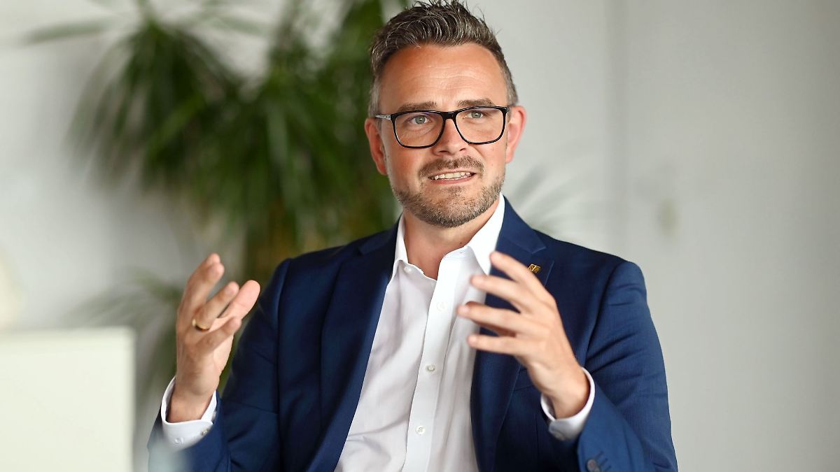 Pforzheimer Oberbürgermeister Boch im Amt bestätigt