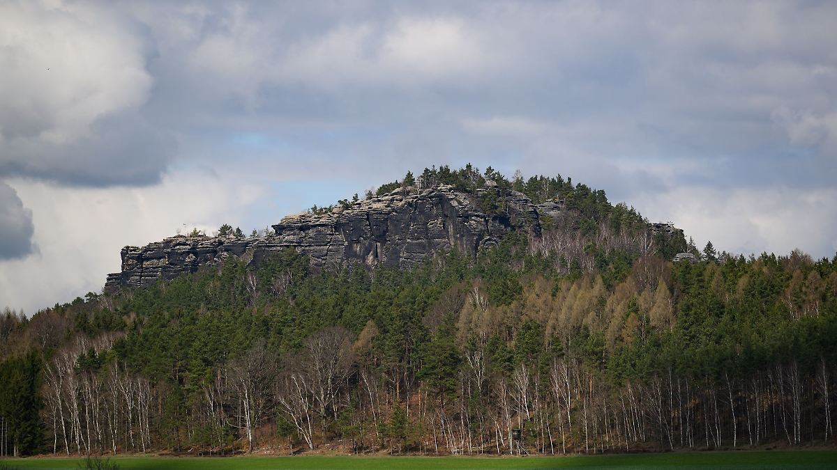 Wolken, Schauer und Wind in Sachsen