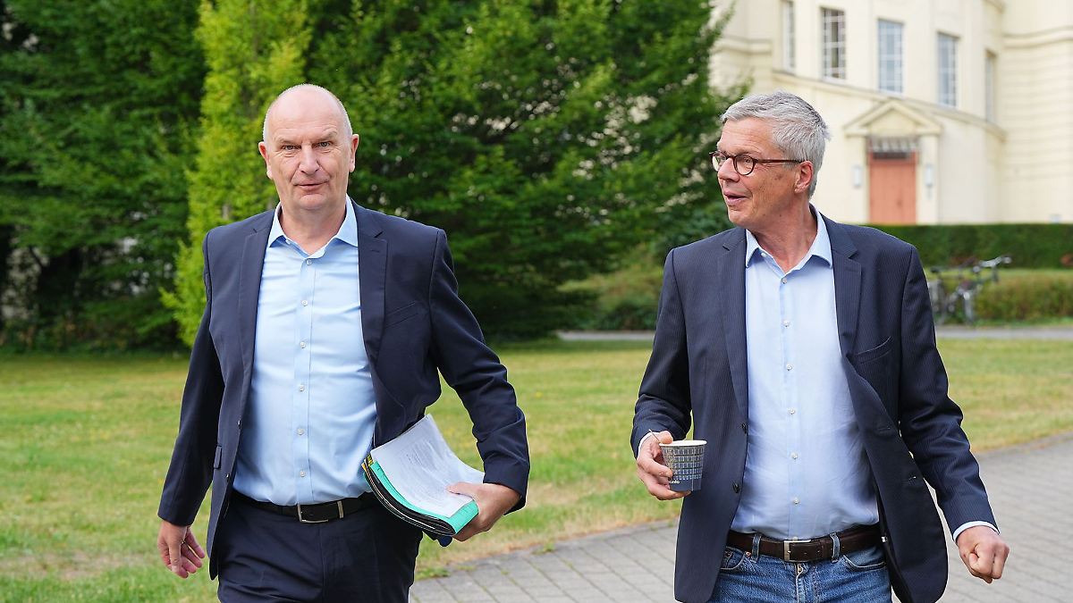 Ex-Regierungssprecher Engels übt Kritik an Staatskanzlei