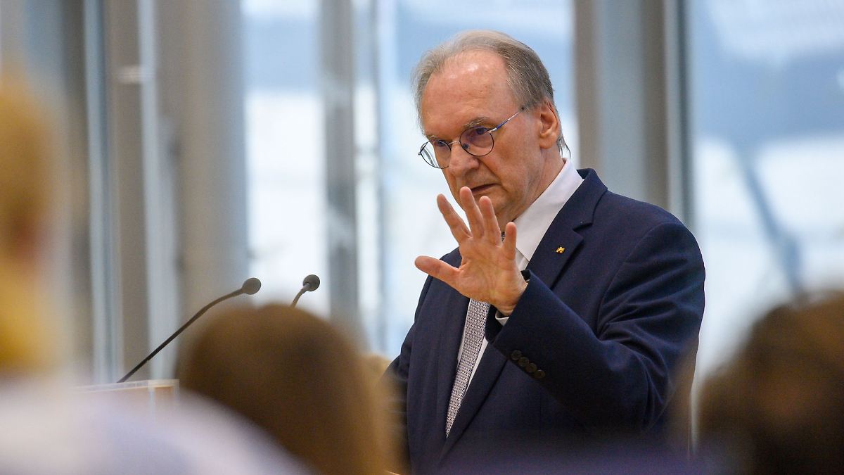 Haseloff gegen Verbotsverfahren der AfD