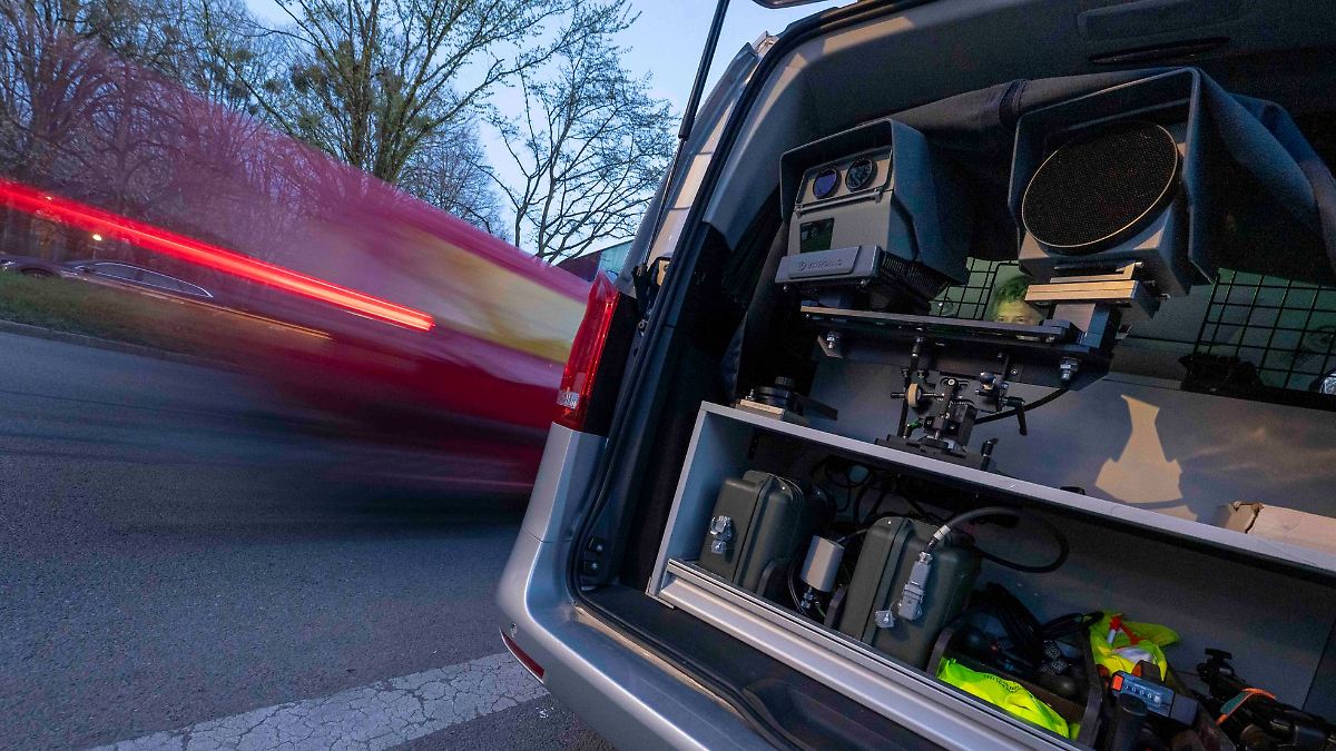 Polizei erwischt Raser mit knapp 80 km/h zu viel