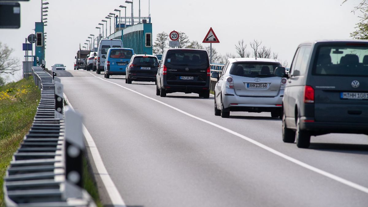 MV dringt auf zügigen Neubau der Zecheriner Brücke