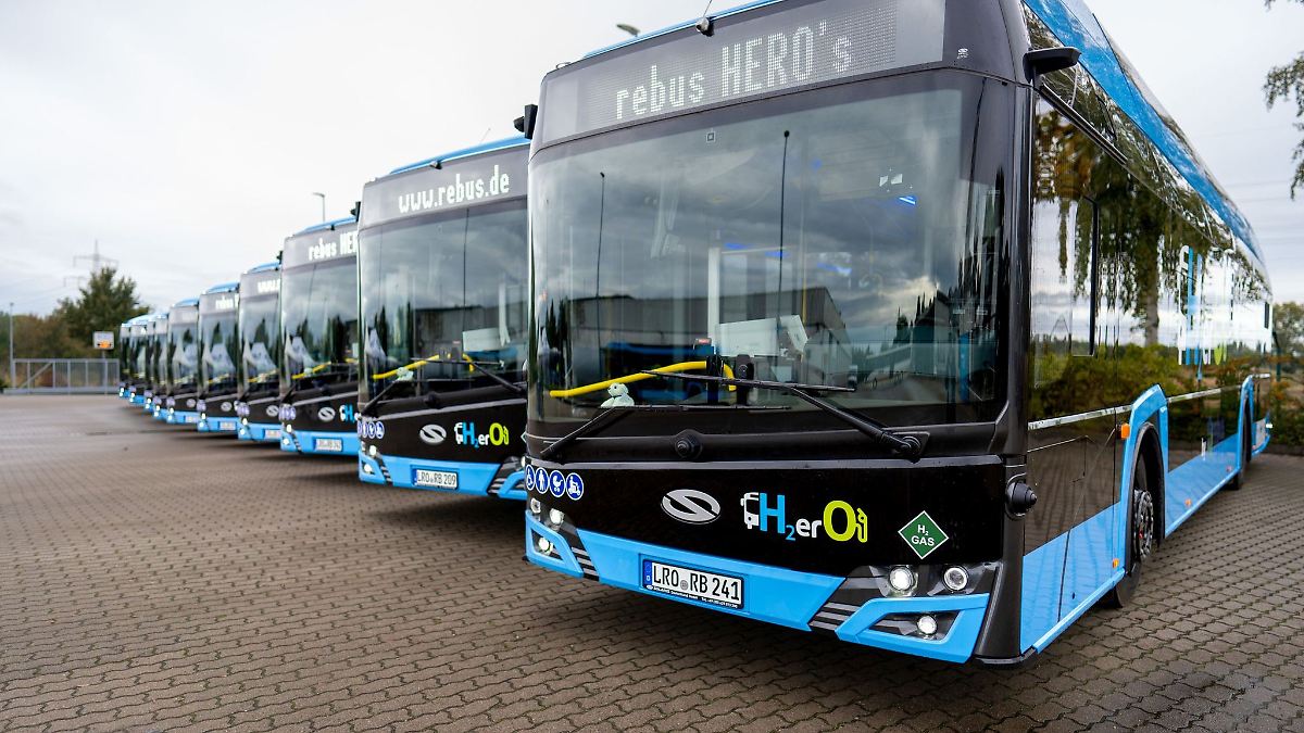 Neue Tankstelle für Rebus-Wasserstoffflotte