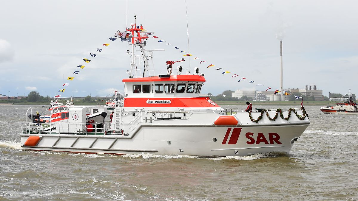 Vier Segler aus Seenot gerettet - Hubschrauber im Einsatz