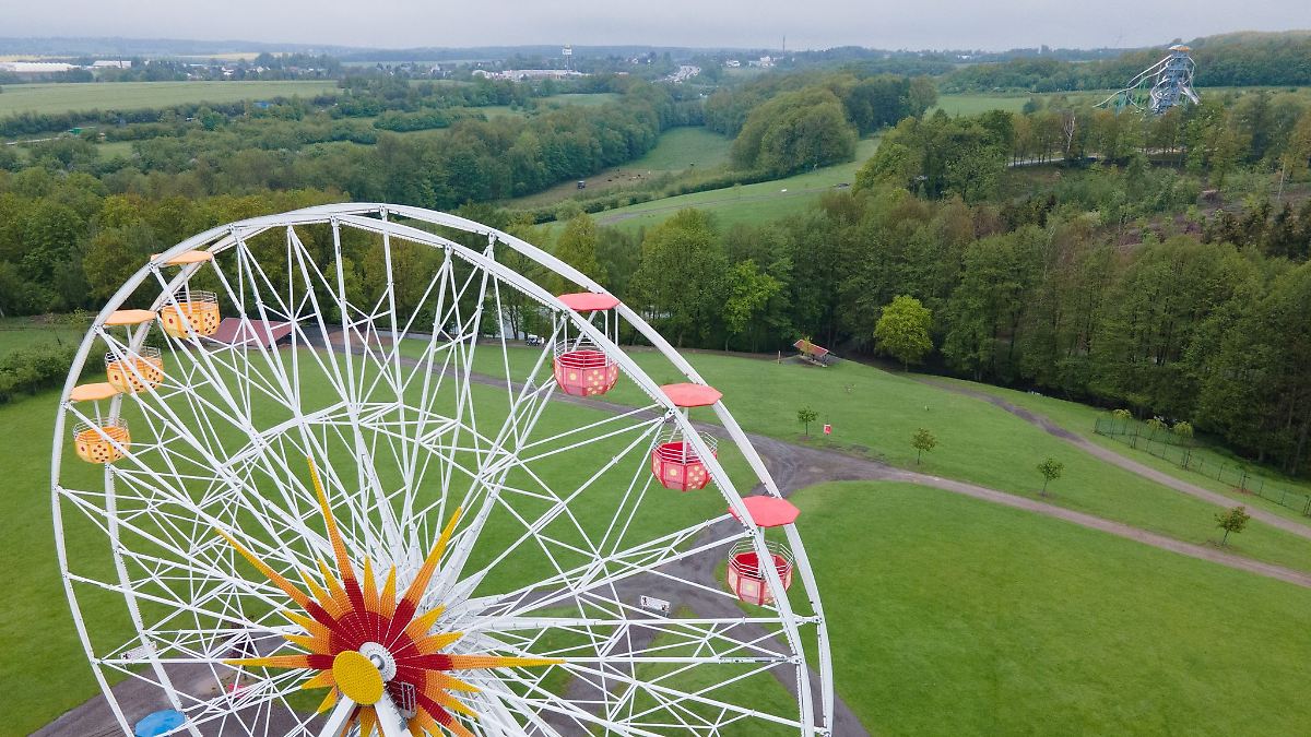 65 Meter hohe Erlebnispyramide entsteht im Sonnenlandpark