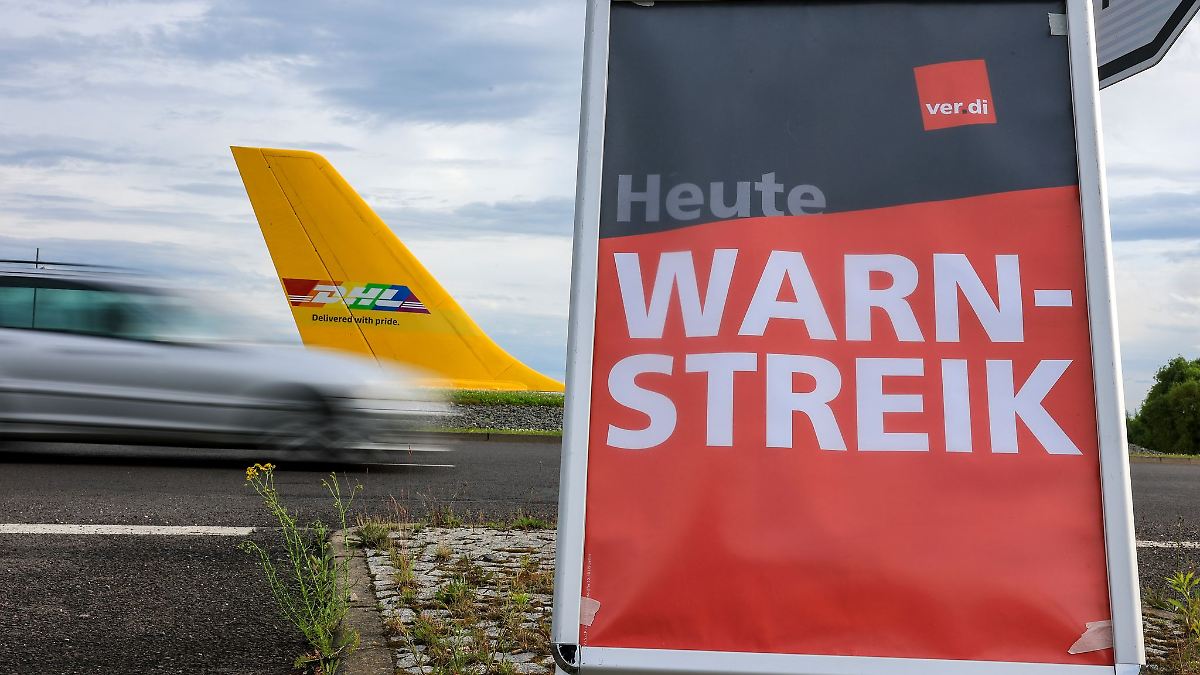Warnstreik am DHL-Hub in Leipzig beginnt