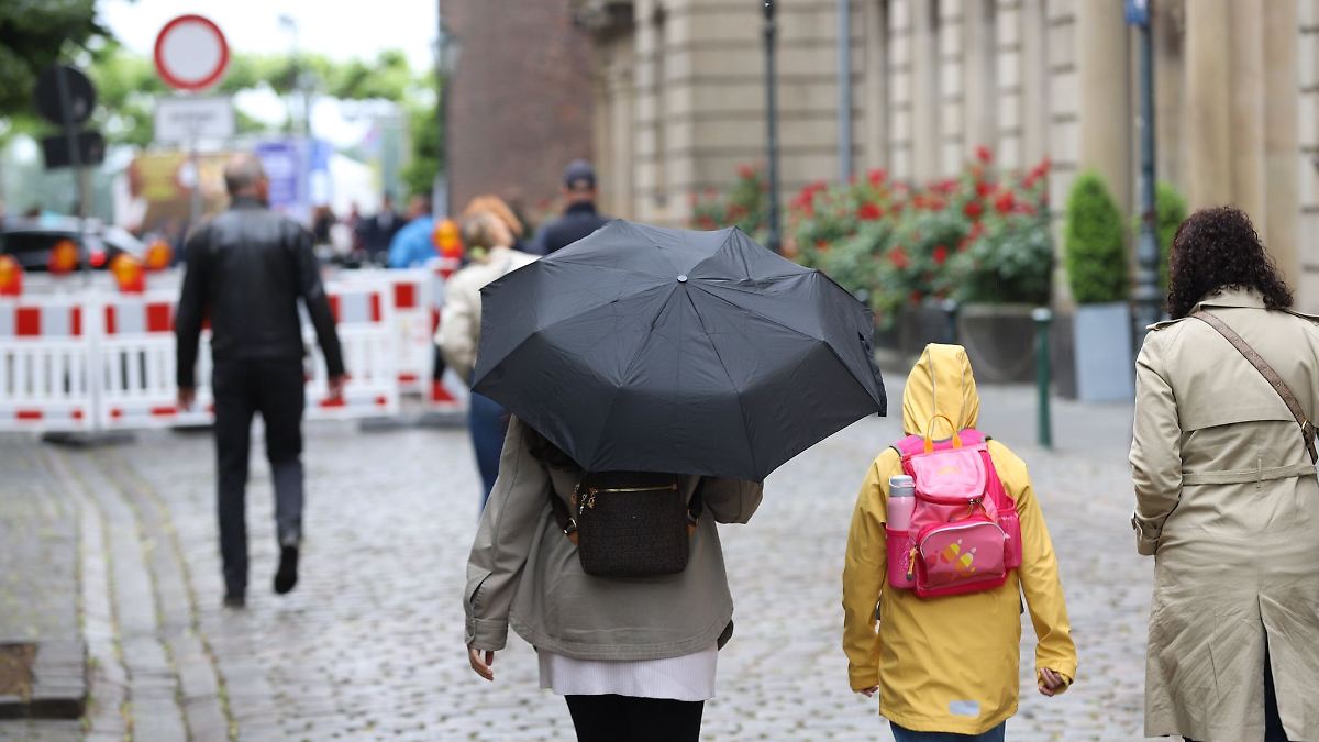 Schauer und Gewitter: Es bleibt nass in NRW