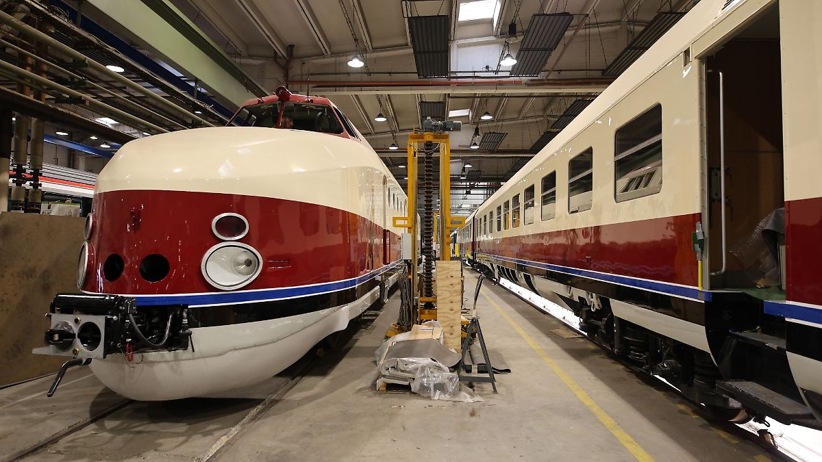 Restaurierter DDR-Prestigezug soll bald wieder rollen