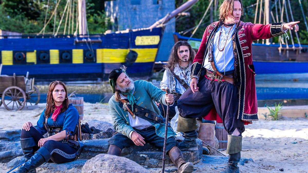 Stunts, Kanonendonner und Intrige - Open-Air-Theater starten