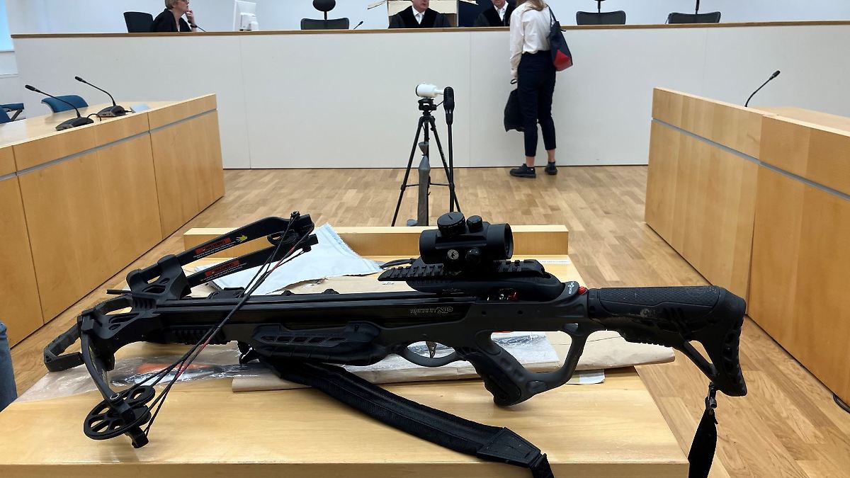 Prozess nach tödlichem Armbrustschuss - Zeugenvernehmung