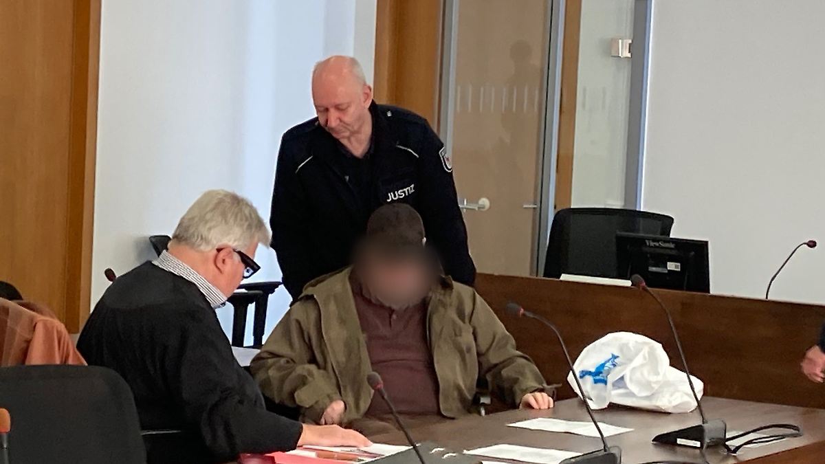 Frau mit Hammer erschlagen - Lebenslang für Ehemann