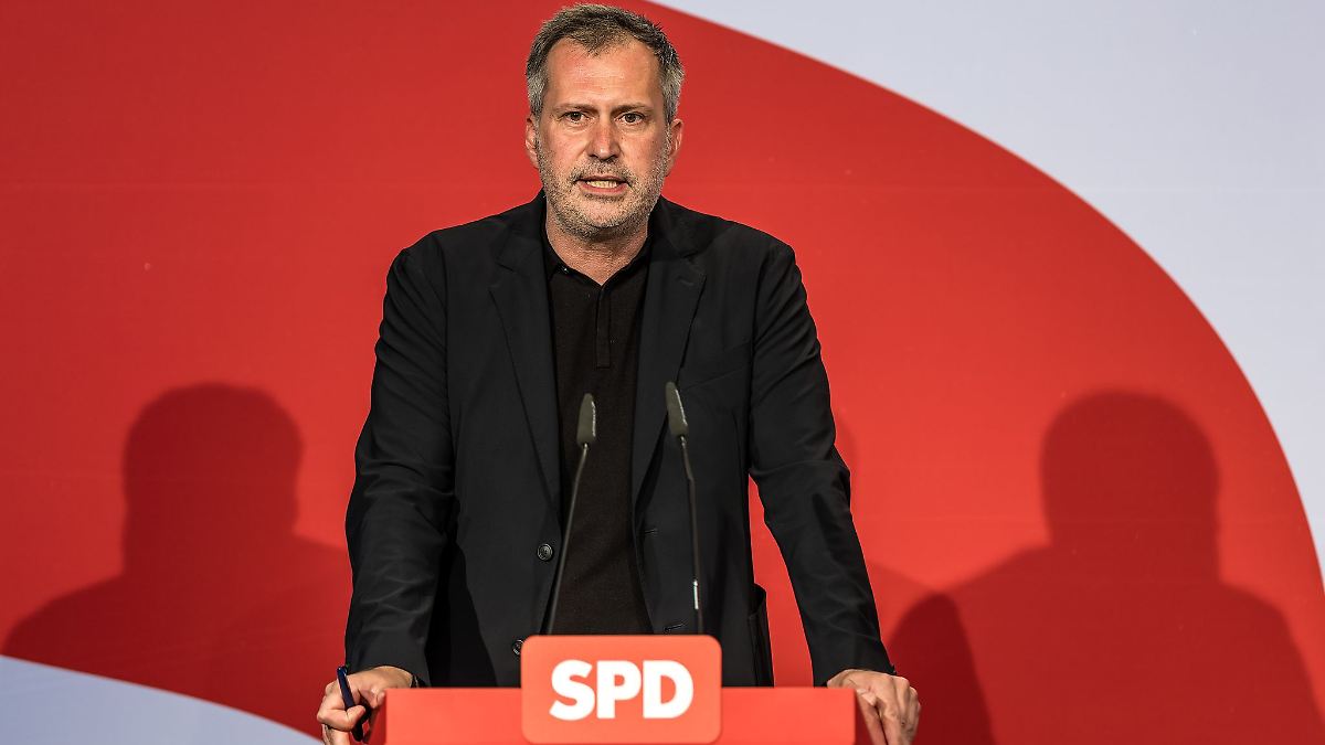 Cottbuser OB räumt Fehler ein - Ermittlungen wegen Titels