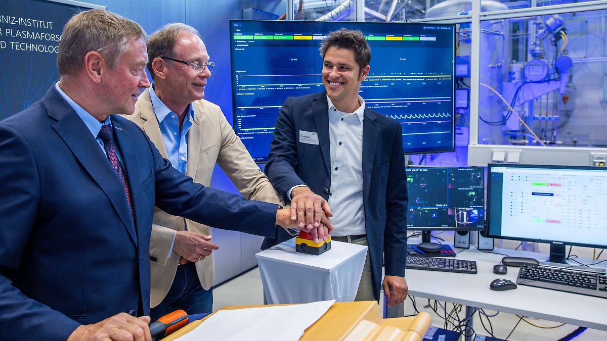 Forschungsfabrik soll Wasserstoff mit weniger Strom erzeugen