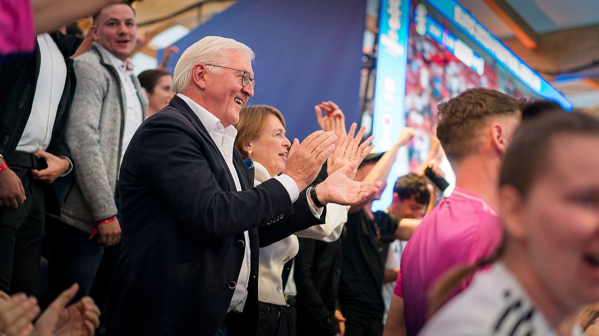 Schalke-Fan Steinmeier: "So lange leiden"