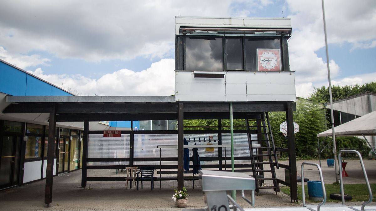 Darmstadt: Mann macht heimlich Fotos in Umkleide – Festnahme