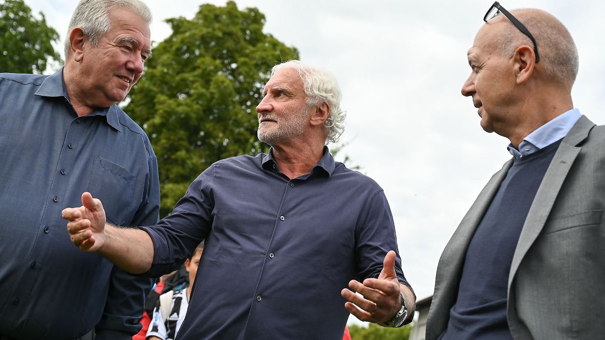 Frymuth bleibt Präsident des Fußballverbandes Niederrhein