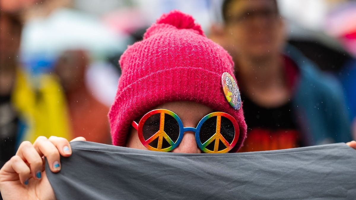 Polizei begleitet CSDs - Behörde: Keine Störungen in Bernau