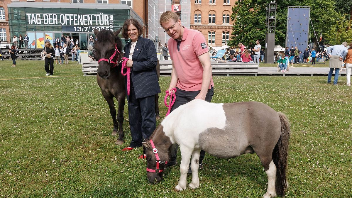 Landtag in Kiel &ouml;ffnet seine T&uuml;ren f&uuml;r Besucher