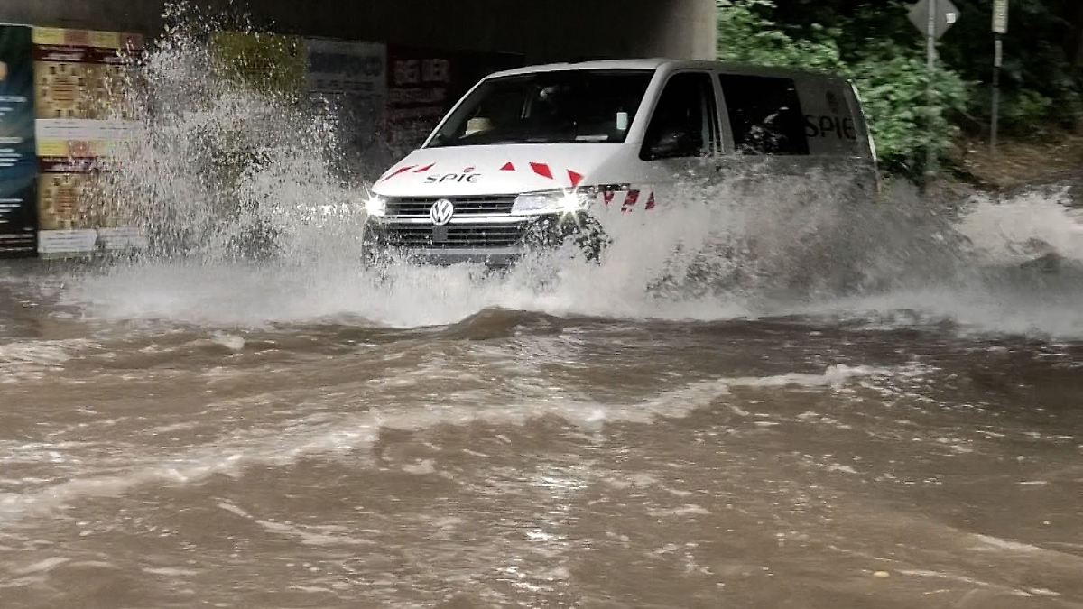 Unwetter sorgt für Einsätze und Unfall in Region Leipzig