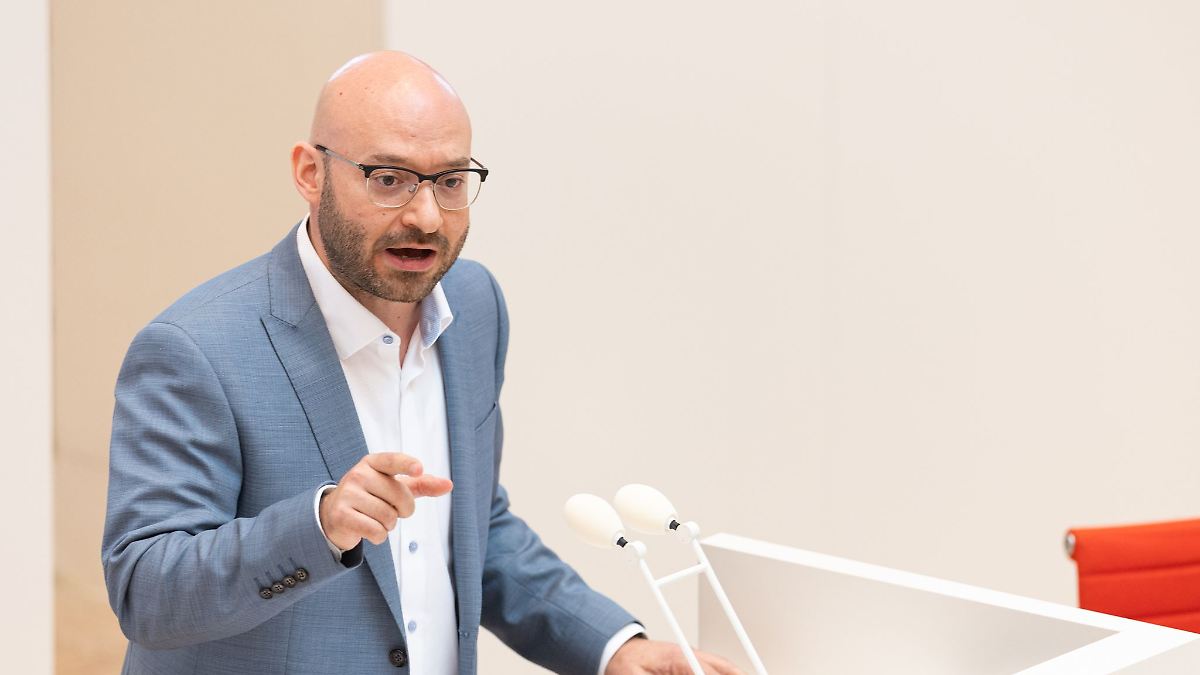 Debatte über Einstufung als extrem: Minister greift AfD an