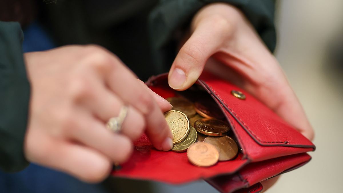 Jeder Dritte verdient weniger als 2.750 Euro