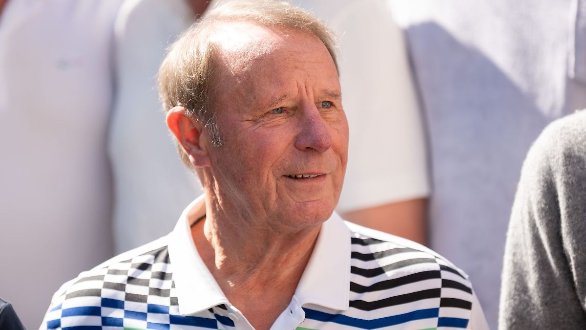 Nordrhein-Westfalen: Nach Netzer und Heynckes: Berti Vogts wird ...