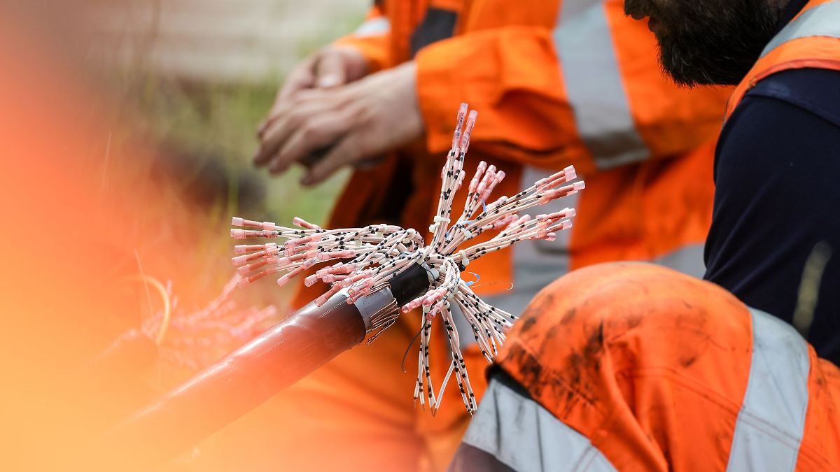 Staatsschutz ermittelt zu drittem Brand an Bahnstrecke