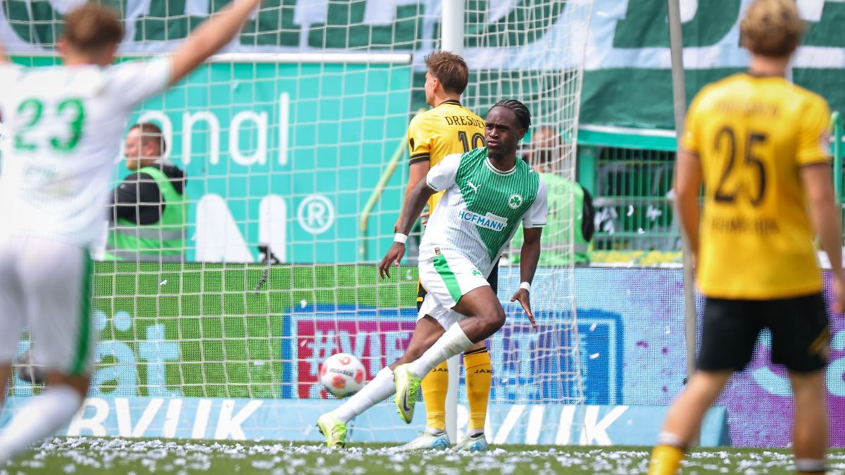 Fürth und Doppelpacker Futkeu schlagen Dresden: "Sind heiß"