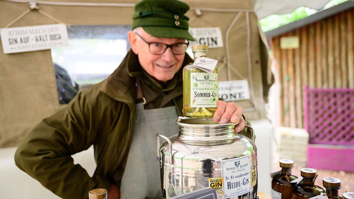 Wacholder-Gin und "FrikHEIDElle" bei der 2. Heidjer.ART