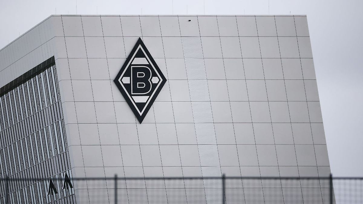 Gladbach-Talent Mohya erleidet Innenbandverletzung