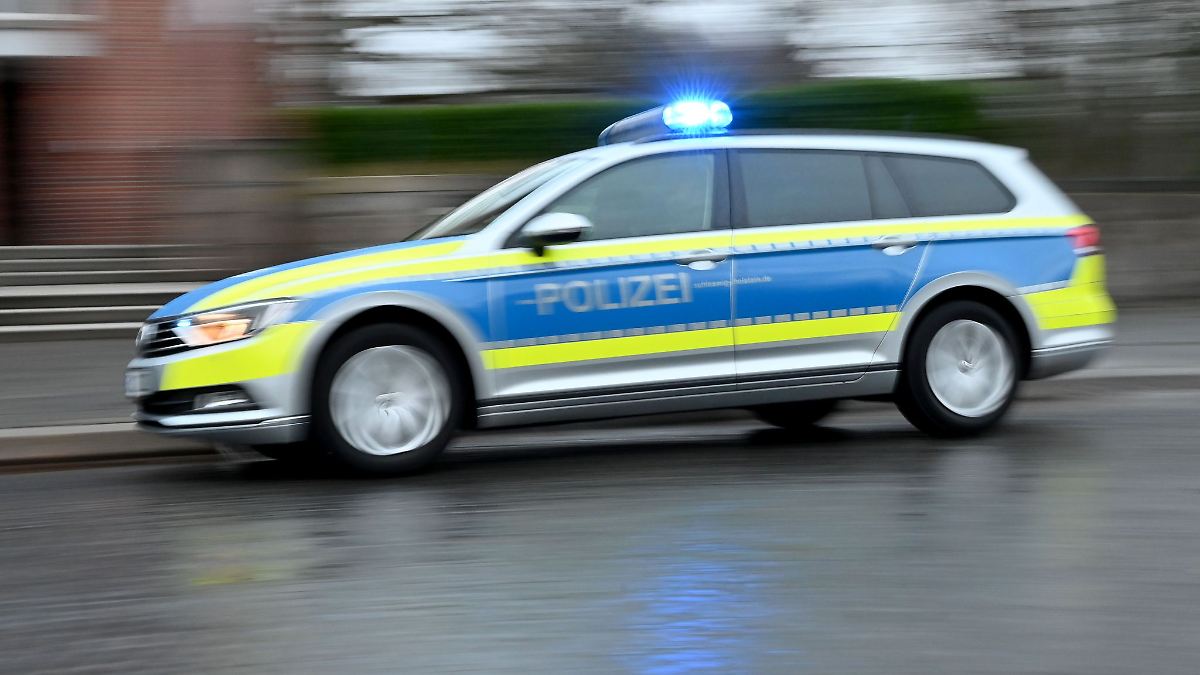 Mann in Bus mit Pfefferspray angegriffen